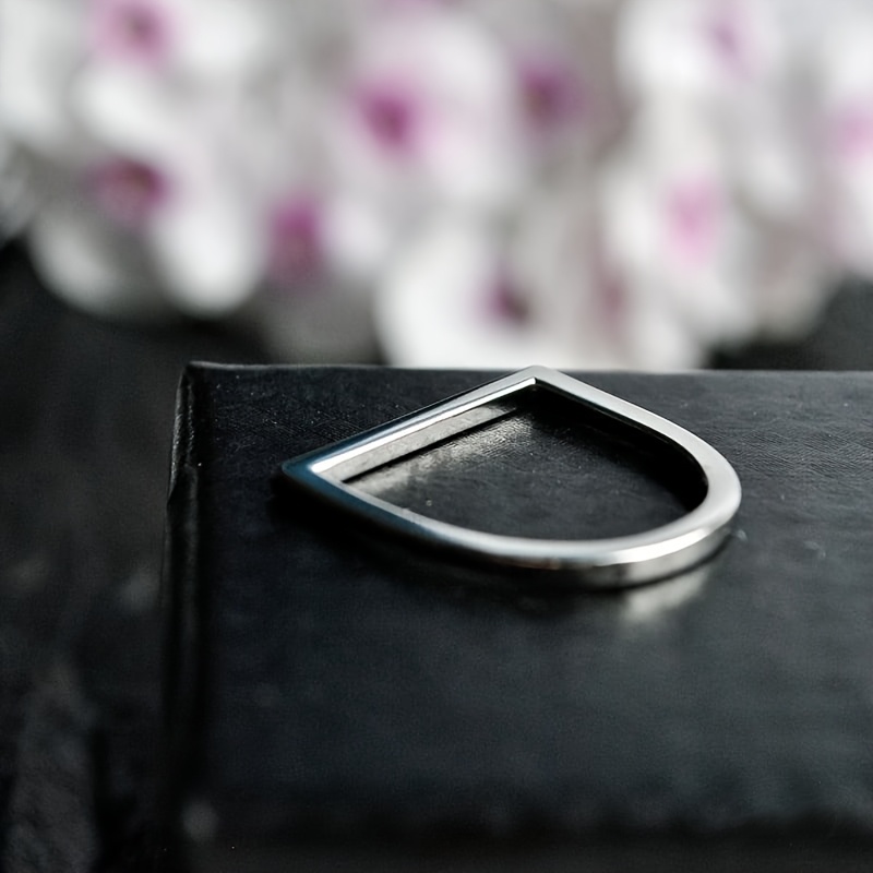 Stainless Steel D-Ring Minimalist Unisex Ring